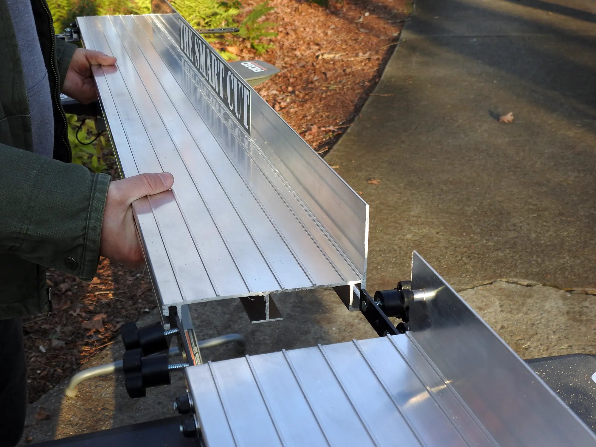 Portable Saw Table - The Smart Cut